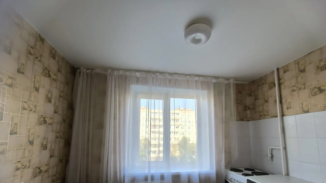 Комната, окно